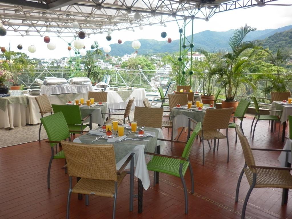 Hotel Villavicencio Plaza מראה חיצוני תמונה
