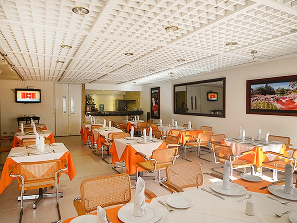 Hotel Villavicencio Plaza מראה חיצוני תמונה