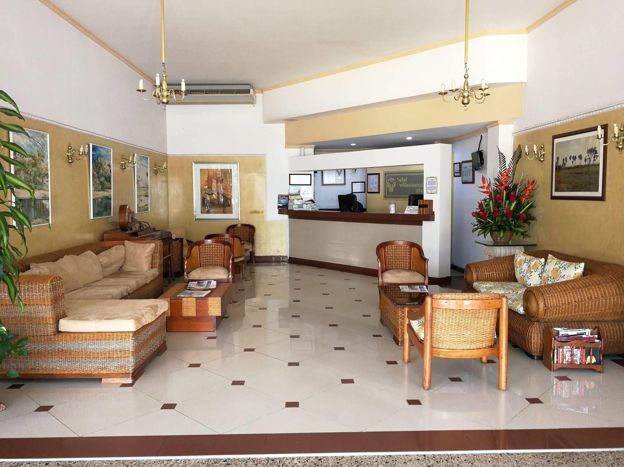Hotel Villavicencio Plaza מראה חיצוני תמונה